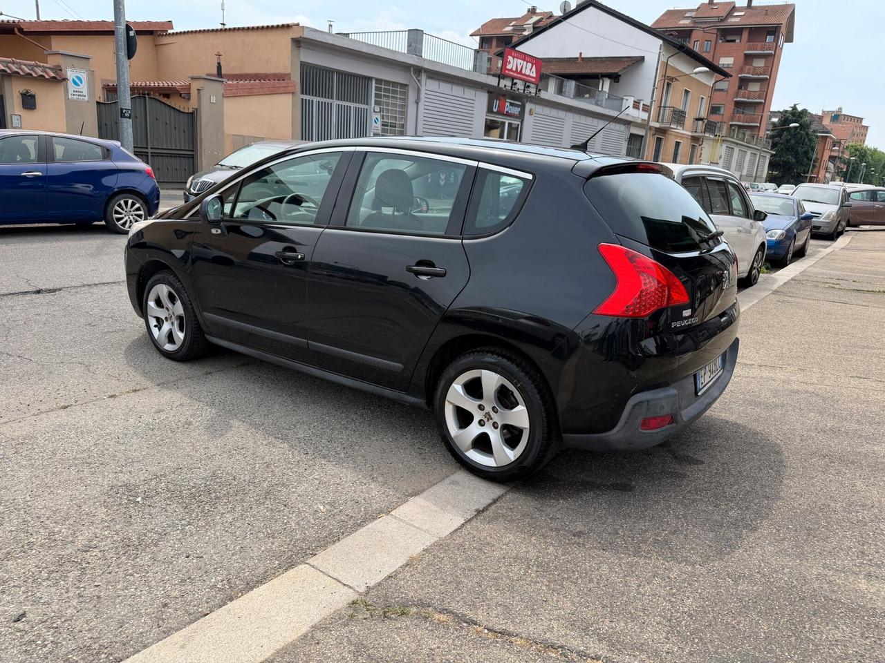 Peugeot 3008 2.0 HDi 150CV Business