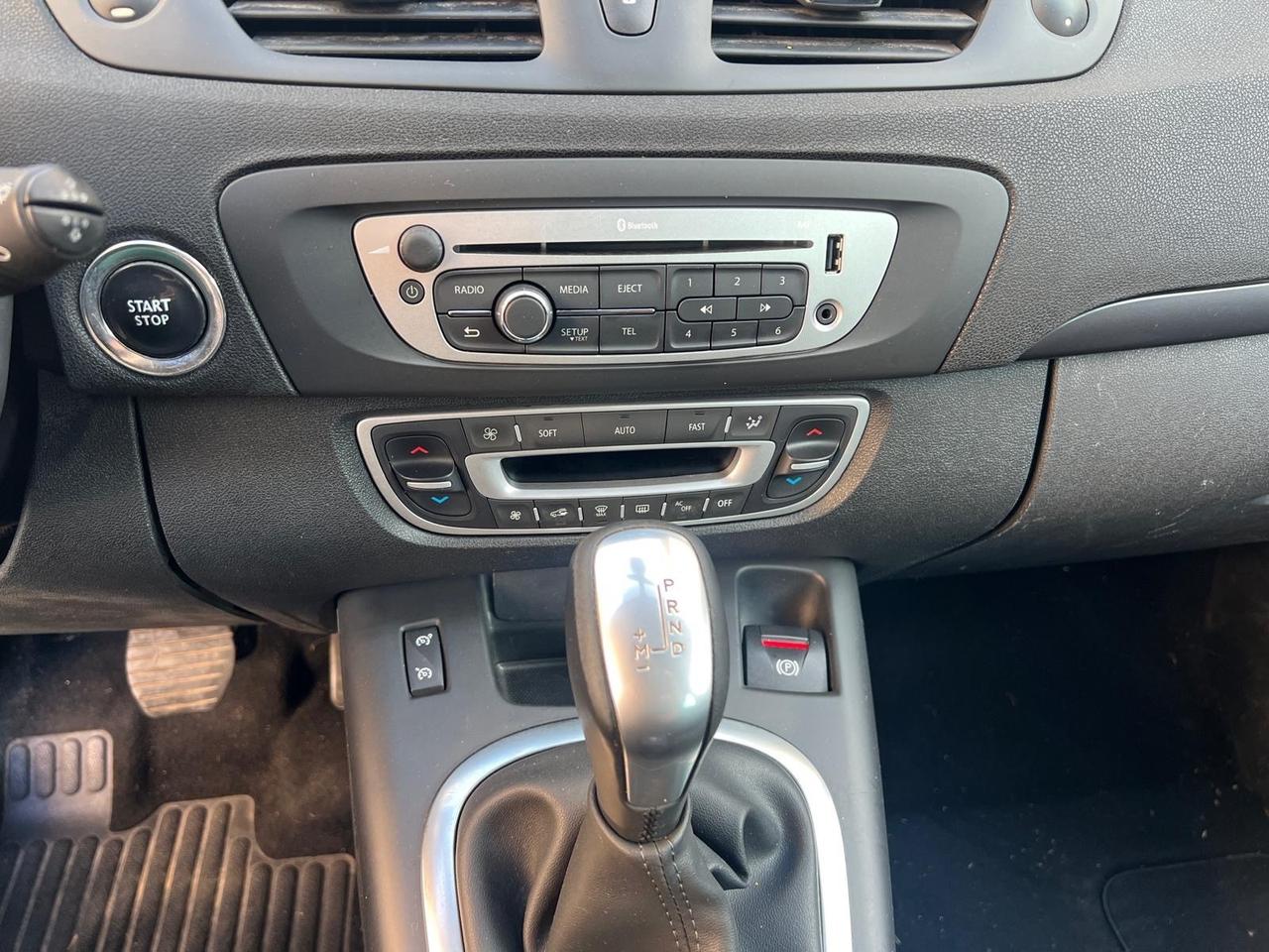 Renault Scenic Scénic 7 POSTI 1.5 dCi 110CV EDC