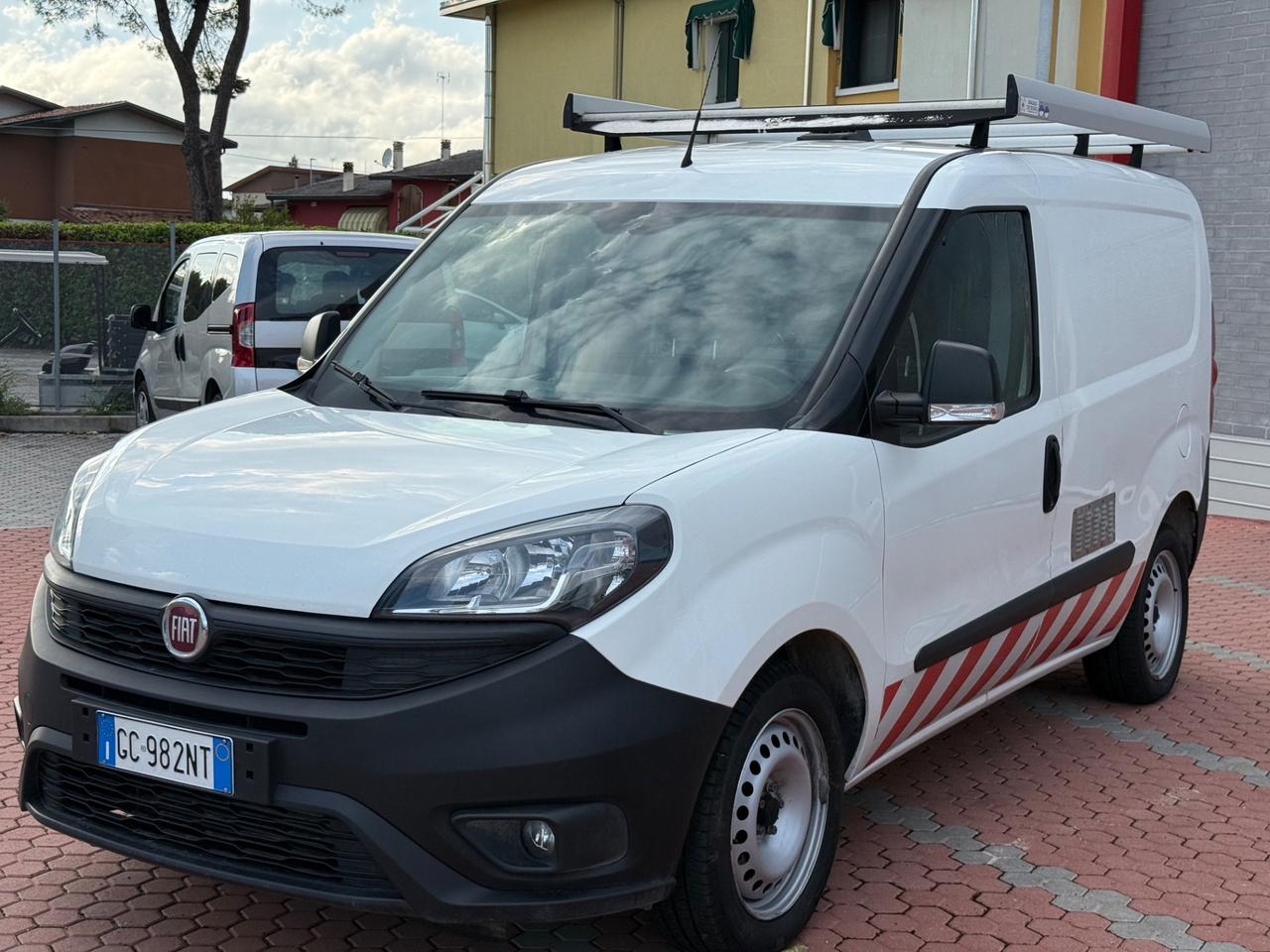 FIAT DOBLO CARGO CH1 BUSINESS 1.4 NAT. POWER 120CV E6D