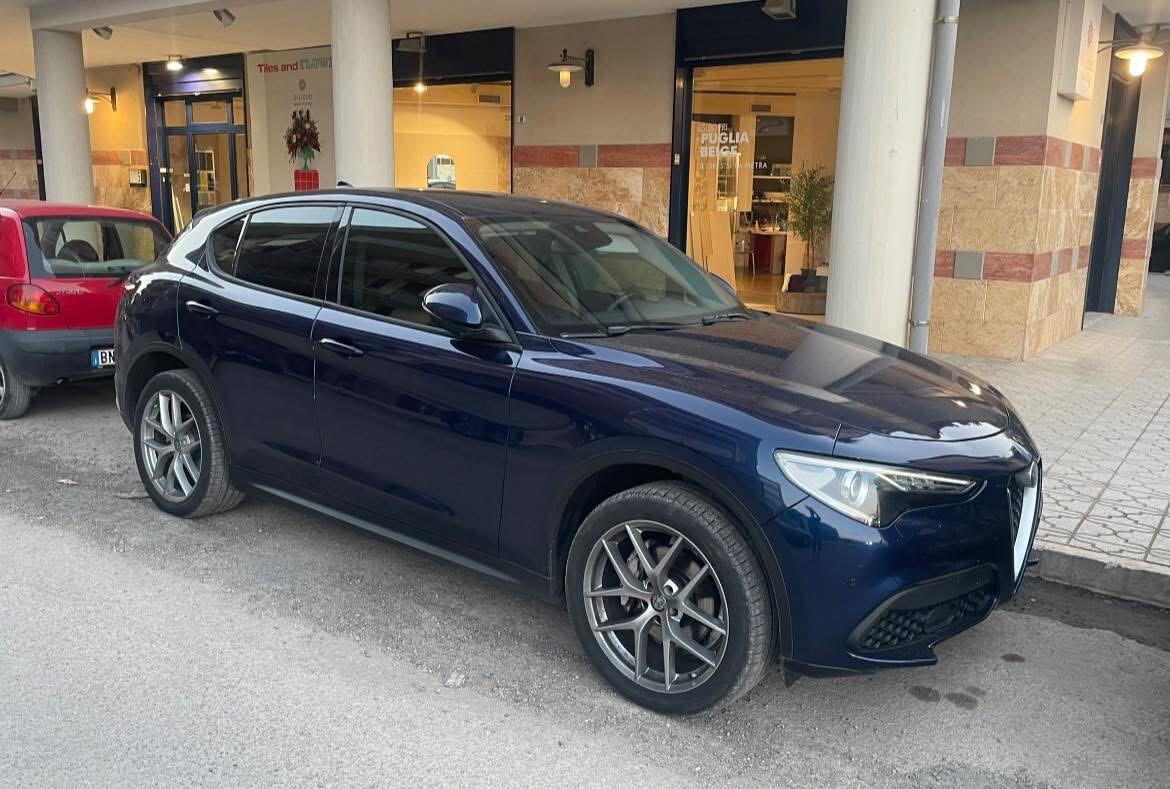 Alfa Romeo Stelvio 2.2 Turbodiesel 190 CV AT8 Q4 Business