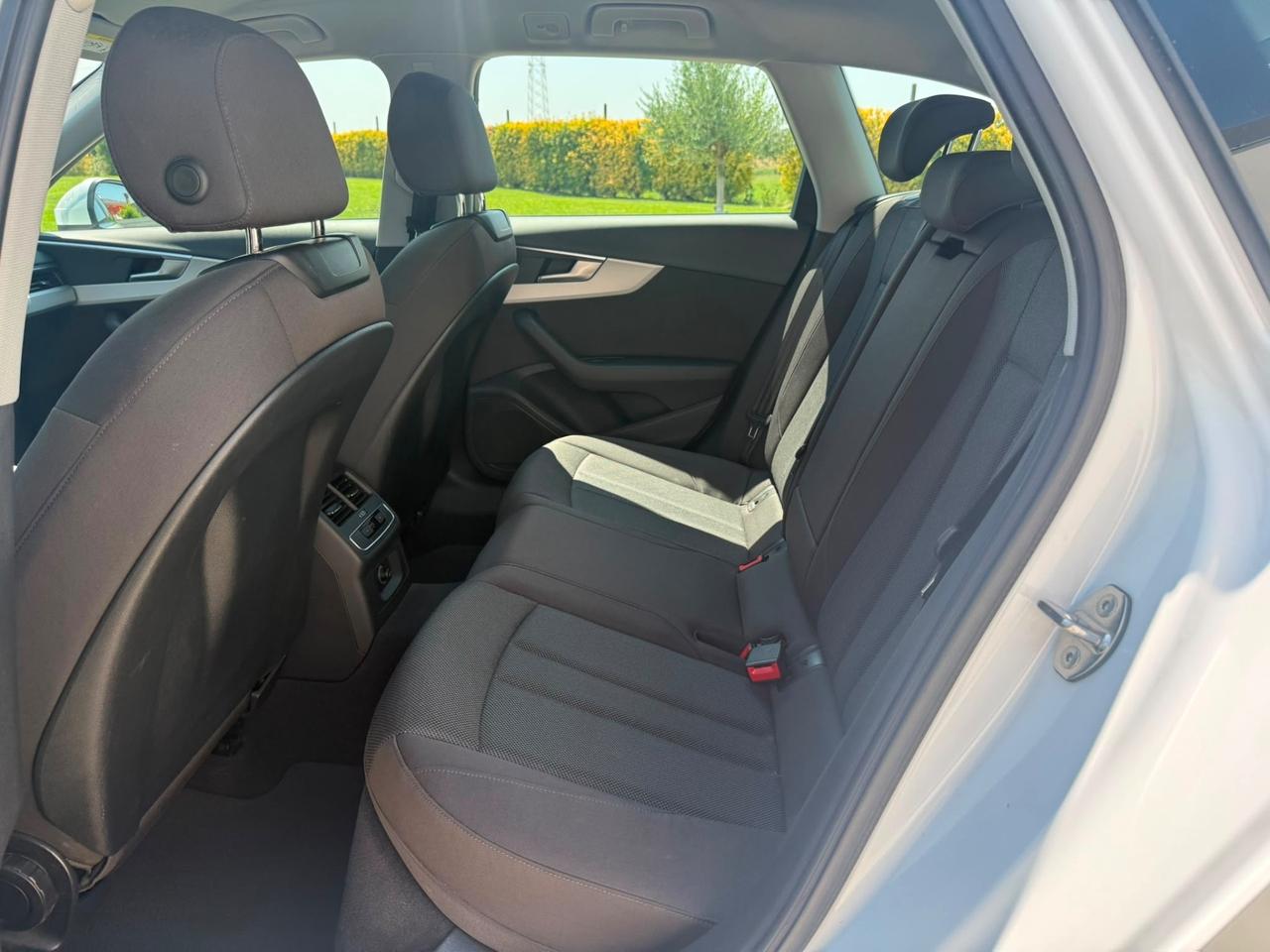 Audi A4 AVANT TFSI Advanced