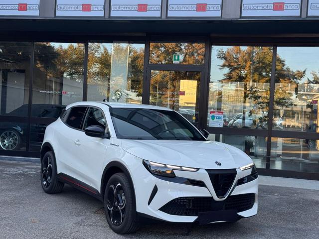 ALFA ROMEO Junior 1.2 145 CV Hybrid eDCT6 Speciale SOLO "3000 KM"