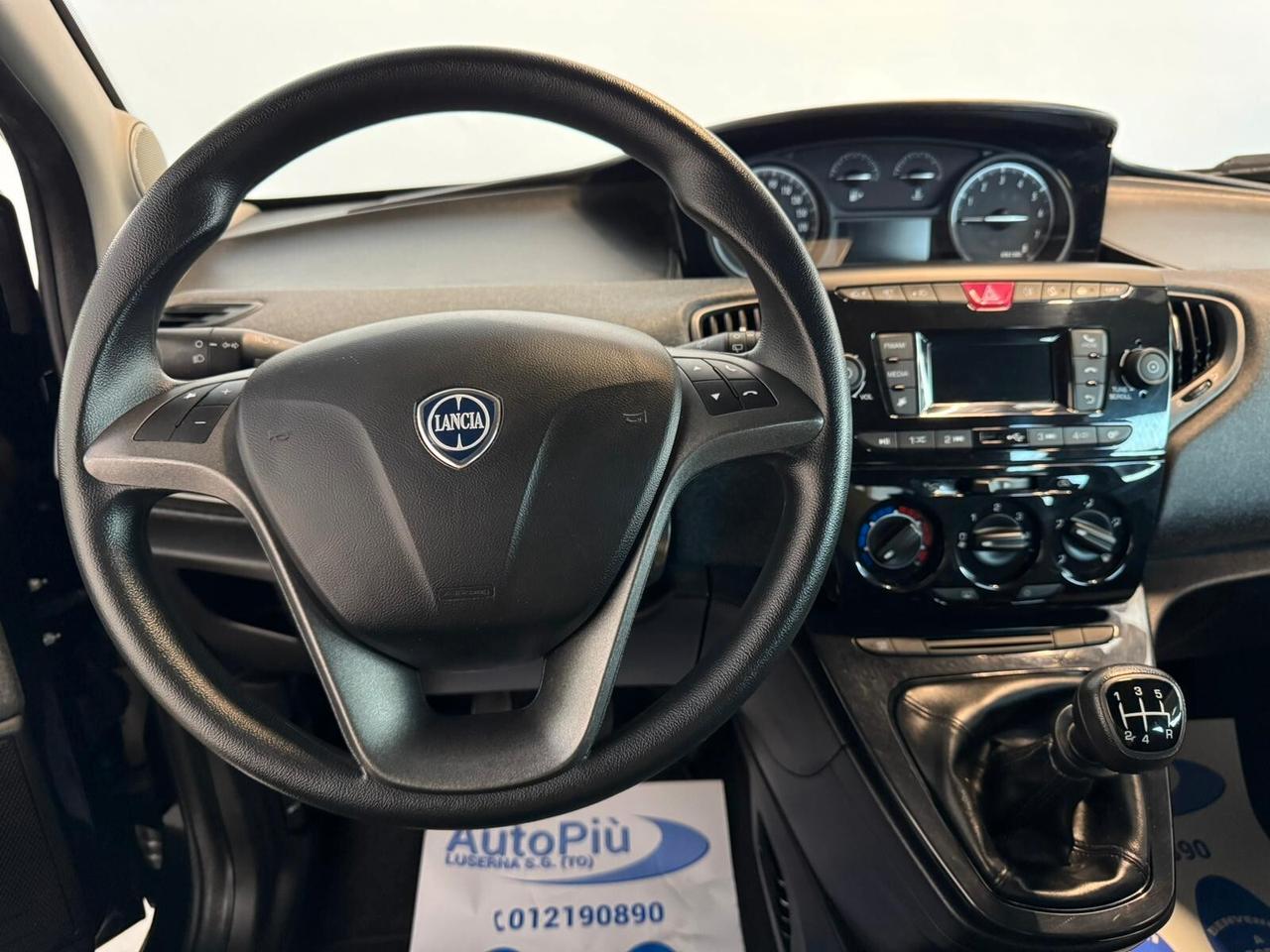 Lancia Ypsilon 1.2 69 CV 5 porte S&S Platinum 5 p.ti