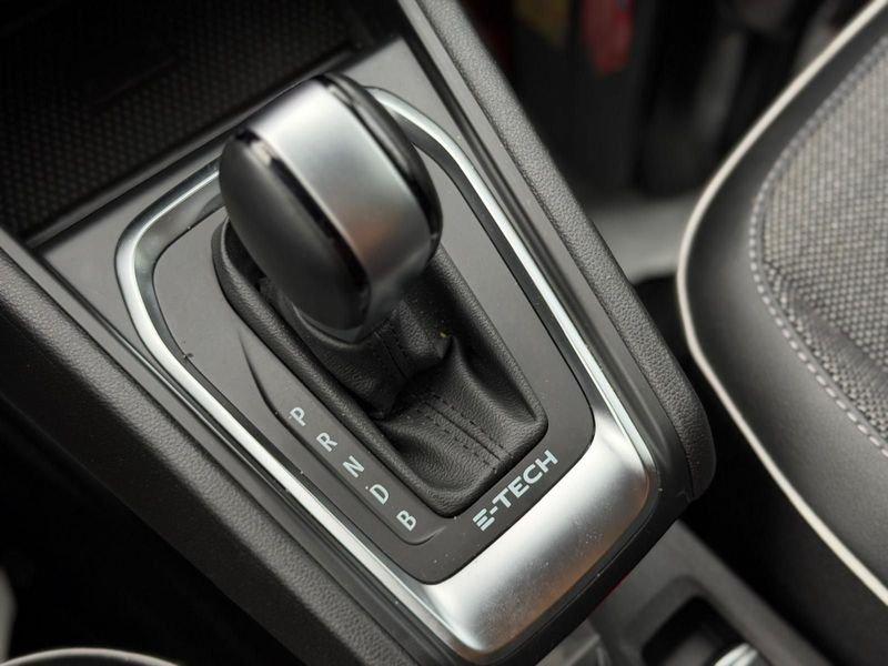 Renault Captur Captur 1.6 E-Tech full hybrid Evolution 145cv auto