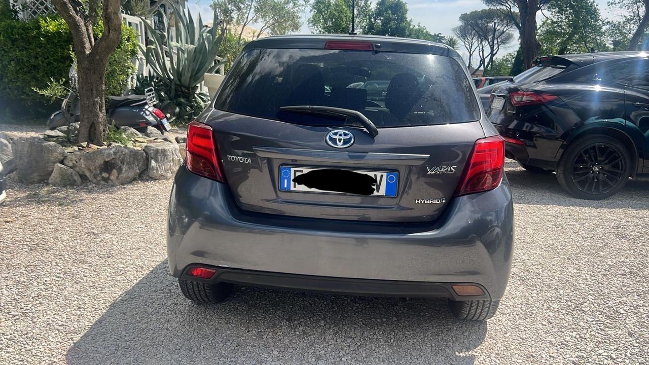 Toyota Yaris Hybrid