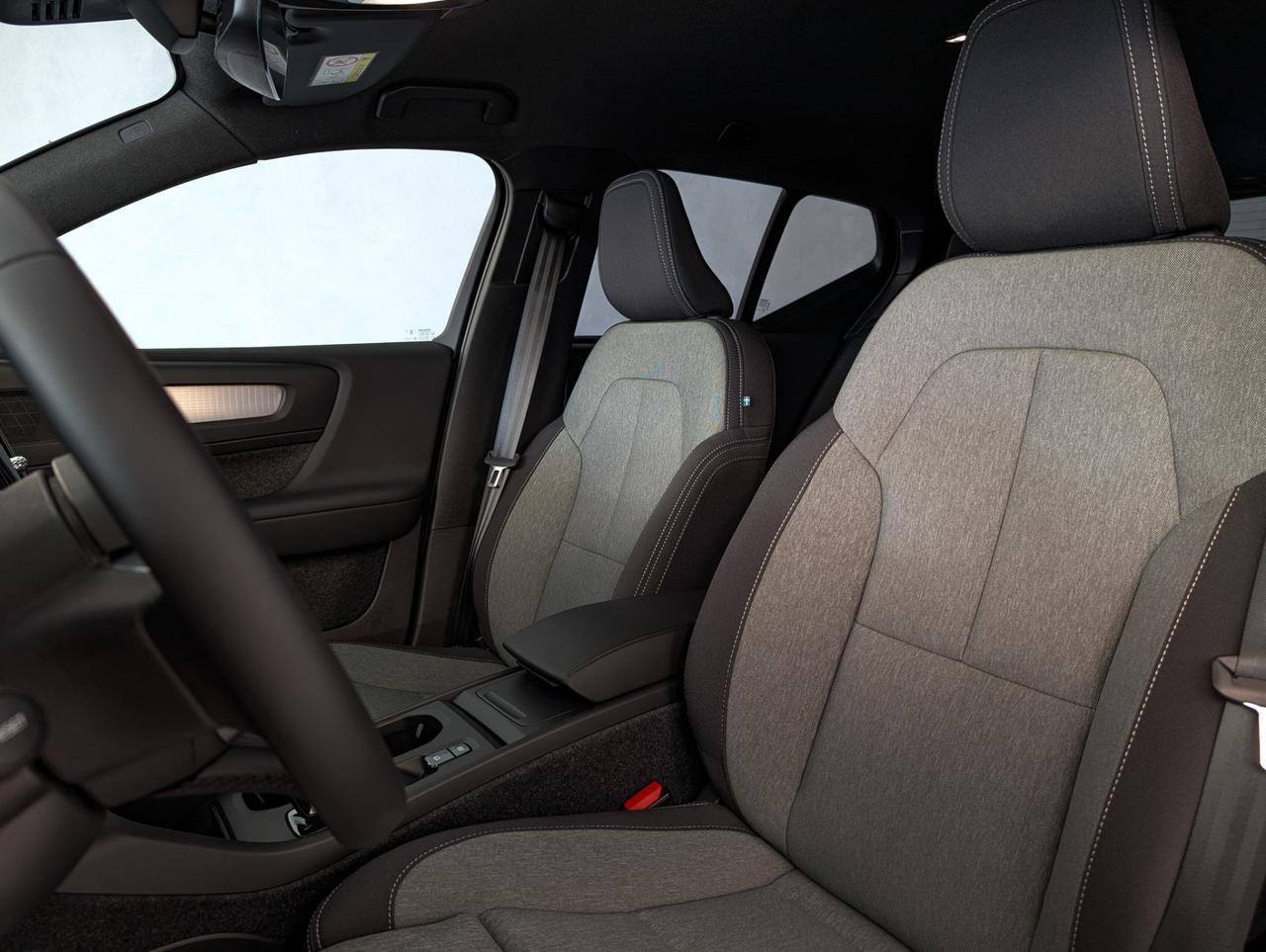 Volvo XC40 2.0 b3 MHEV 163cv Automatic Core Essential