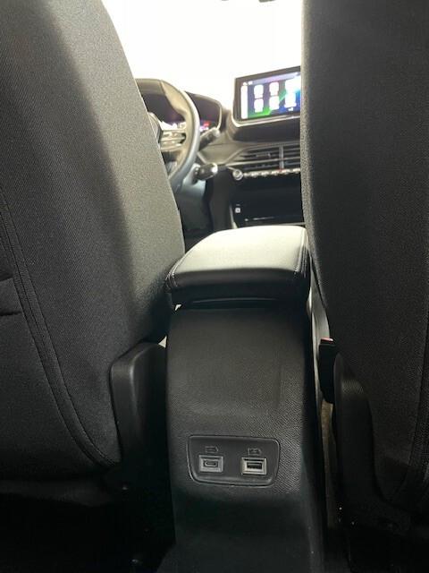 Peugeot 2008 PureTech 130 S&S EAT8 Allure