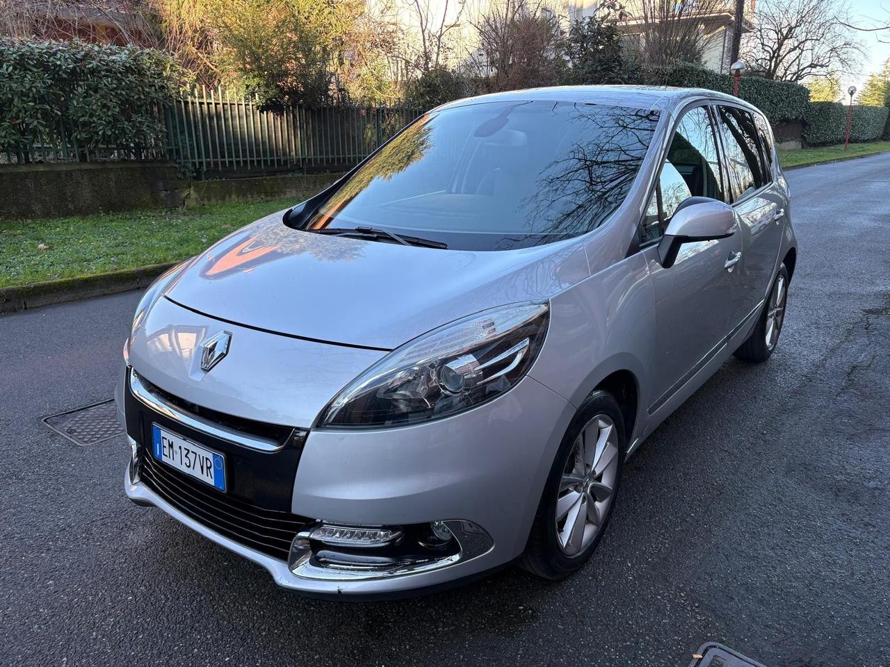 Renault Scenic Scénic XMod 1.5 dCi 110CV
