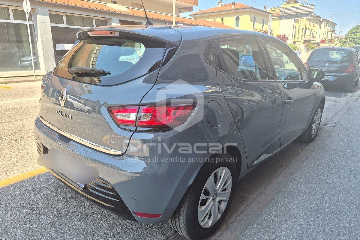 RENAULT Clio TCe 12V 90 CV GPL 5 porte Moschino Life