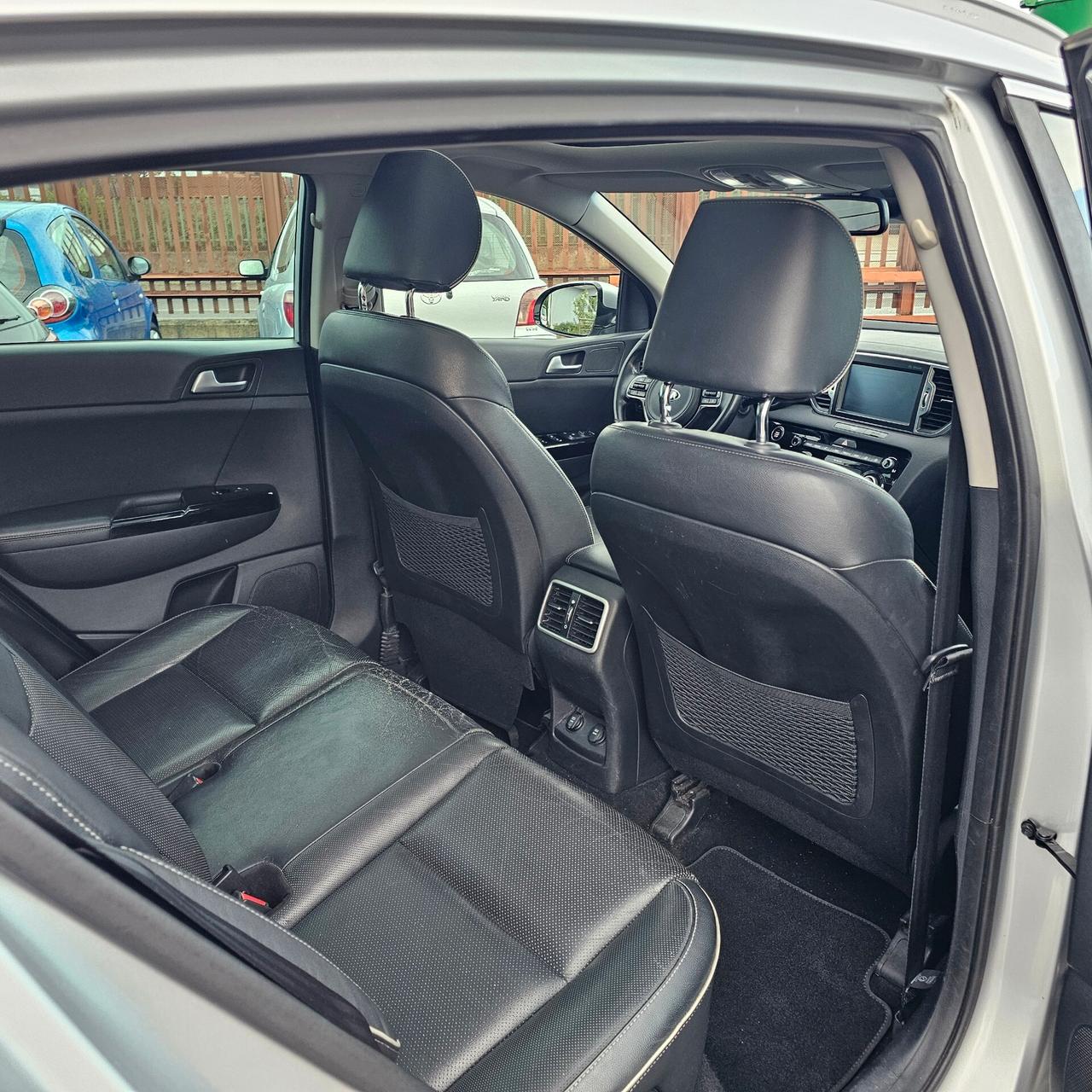 Kia Sportage 2.0 CRDI AWD Feel Rebel NEOPATENTATI OK