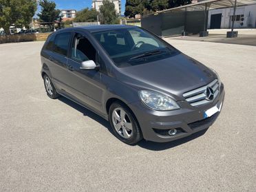 Mercedes-benz B200CDI Finanziaria senza busta paga