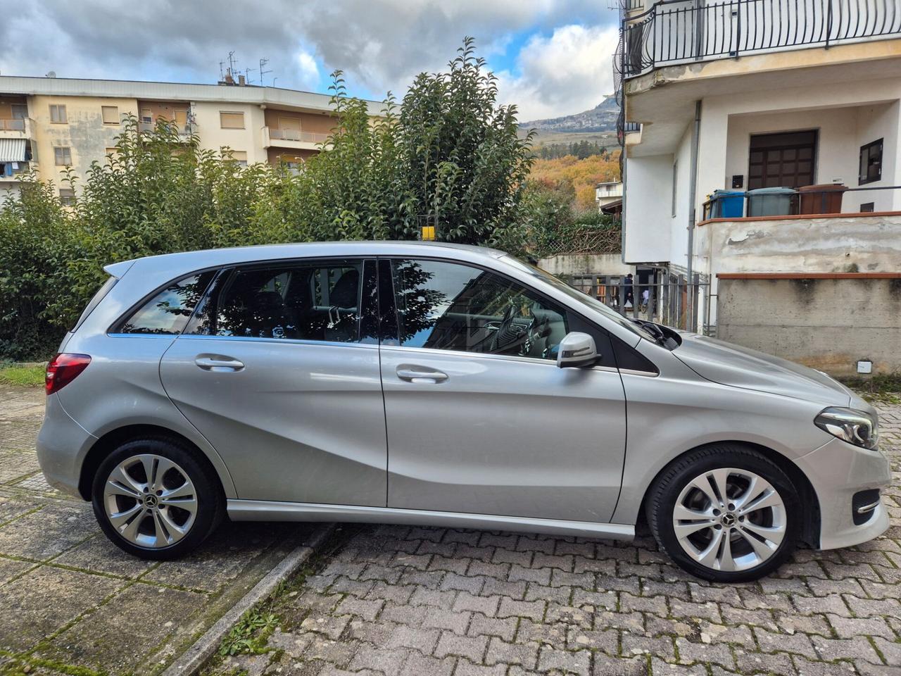 Mercedes-benz B 180 d Automatic Premium