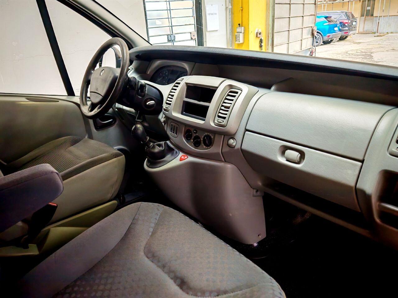 Renault Trafic 8 Posti 2.0 DCi Passenger