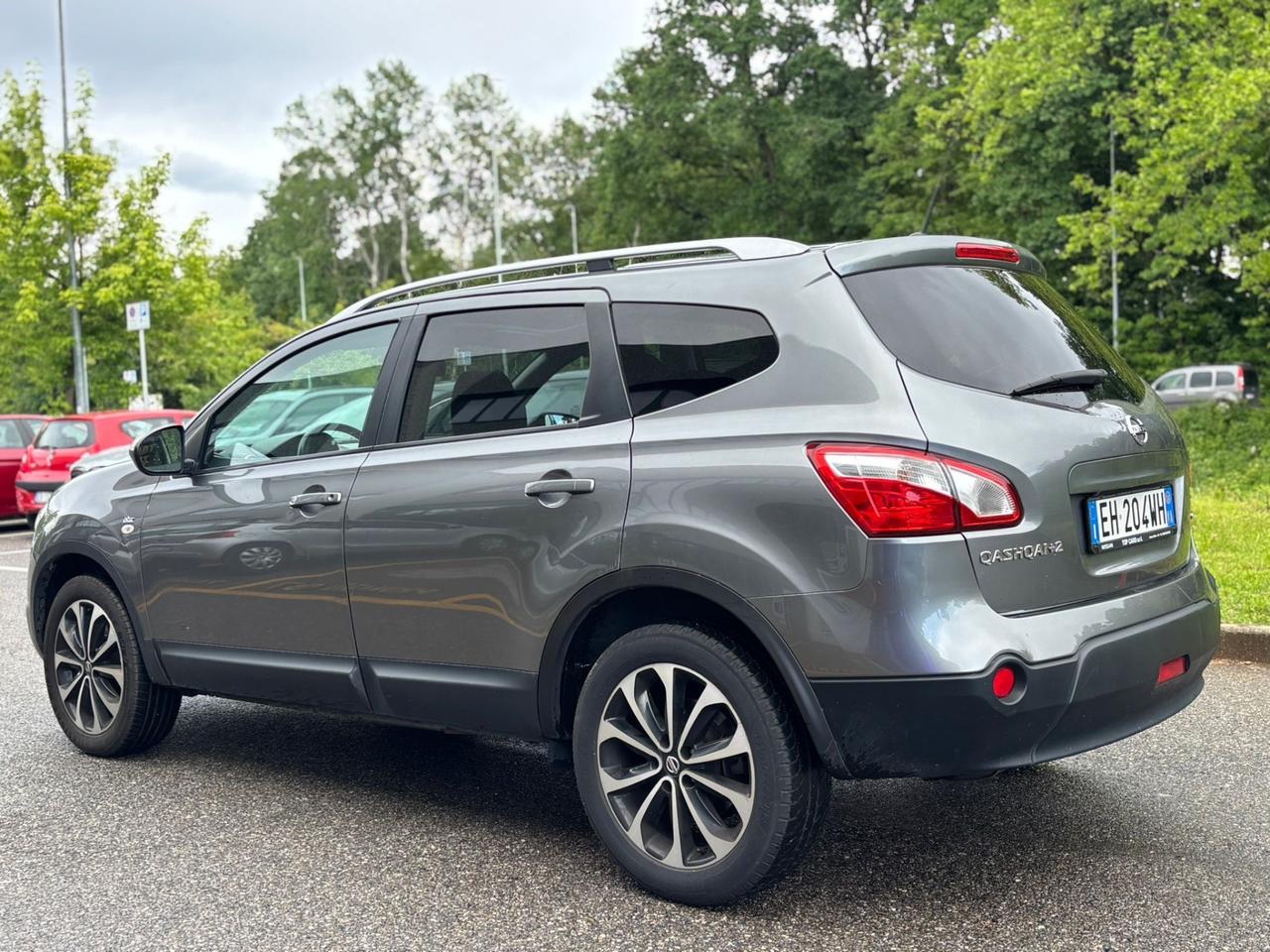 Nissan Qashqai Qashqai+2 2.0 dCi DPF Tekna 4x4 * 7 POSTI