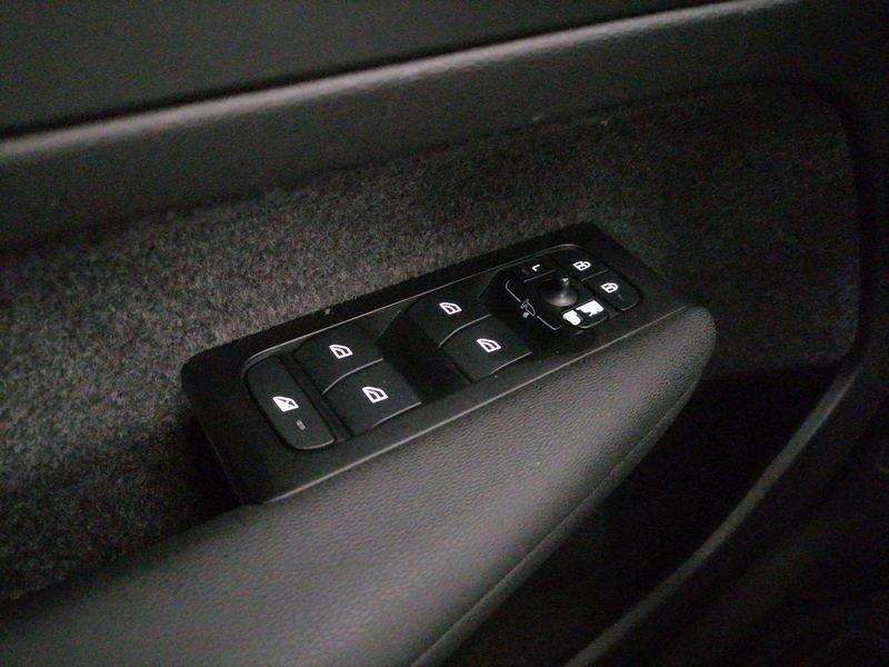 Volvo XC40 1.5 t5 phev Inscription Expression auto my21