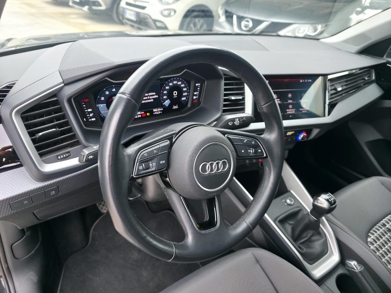 Audi A1 citycarver 35 TFSI Identity Contrast