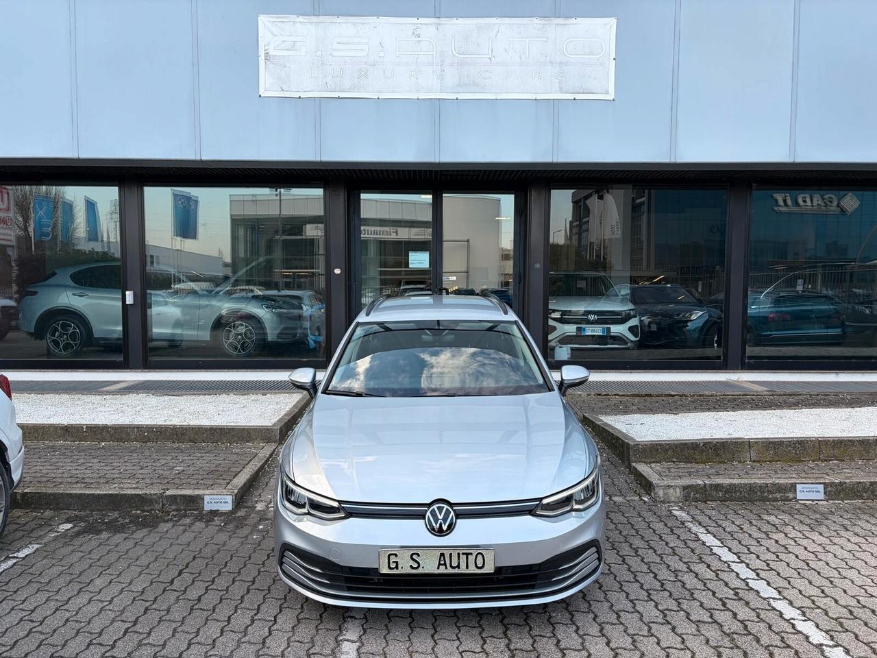 Volkswagen Golf Variant 2.0 tdi 115cv dsg PER NEOPATENTATI