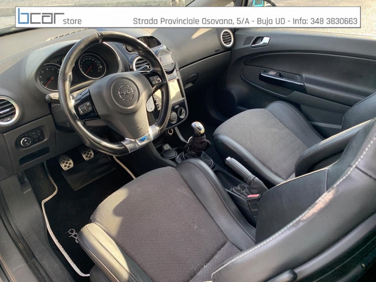Opel Corsa 1.6 T 192CV 3 porte OPC