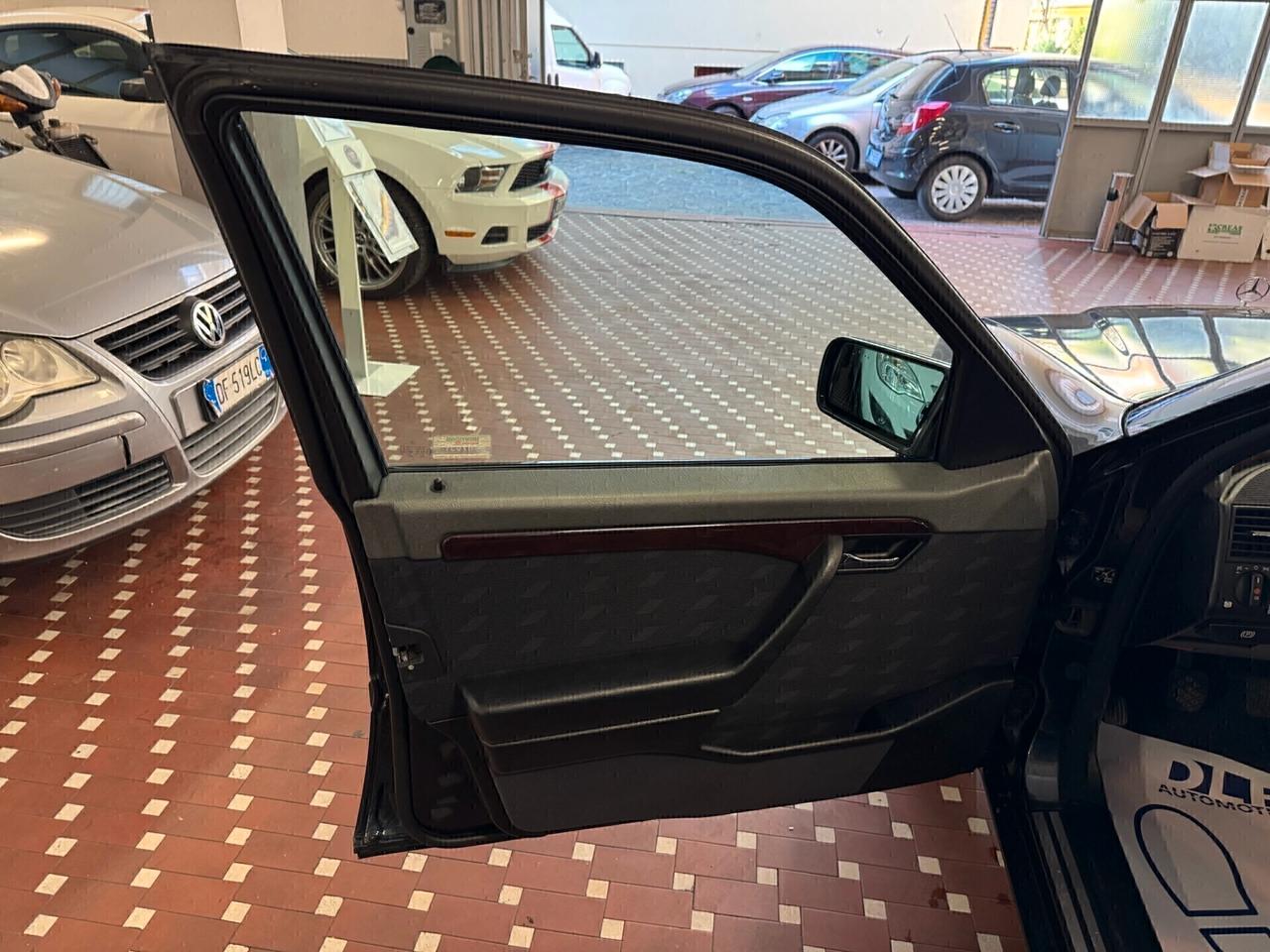 Mercedes-benz C 180 cat Classic - UNICO PROPRIETARIO