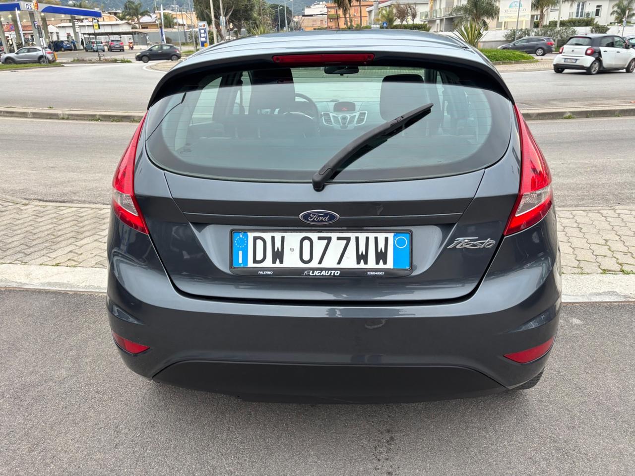 Ford Fiesta 1.4 TDCi 68CV 5 porte Titanium