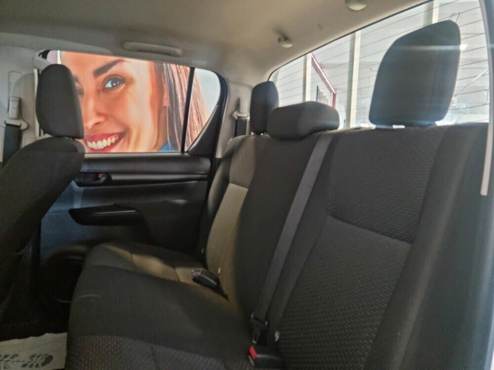 Toyota Hilux 2.4 D-4D 4WD AZIENDALE GARANZIA 5 ANNI