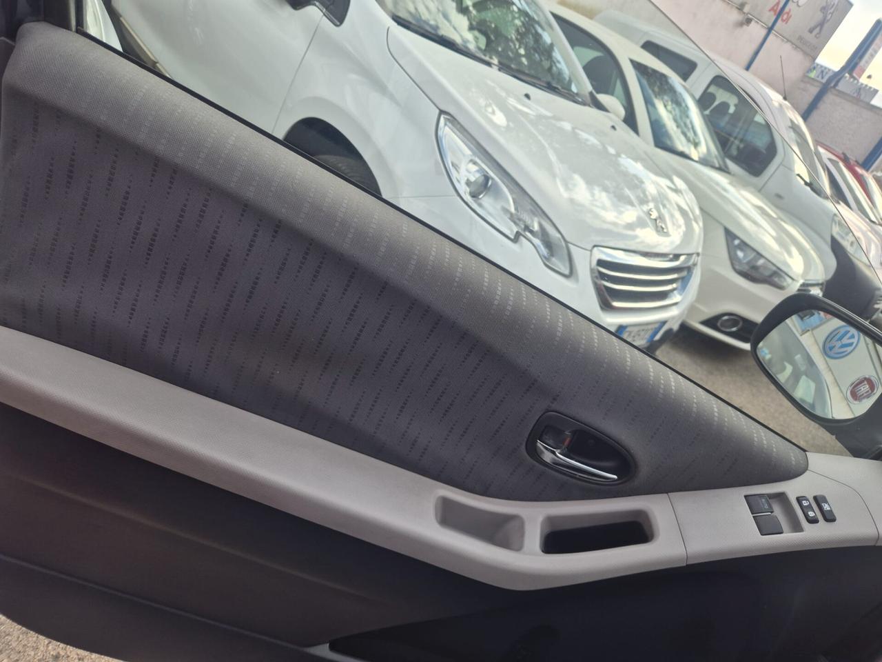 Toyota Yaris BENZINA UNICO PROPRIETARIO