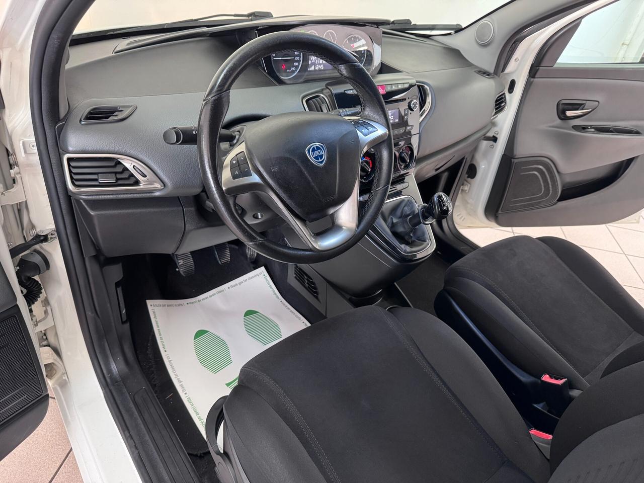 LANCIA YPSILON 0,9 METANO (CONTOVENDITA)