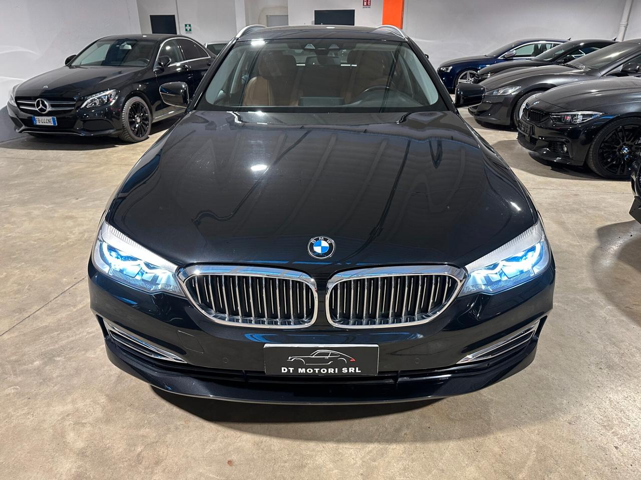 Bmw 520 d xDrive Touring Luxury - LUCI AMBIENTE RETROCAMERA