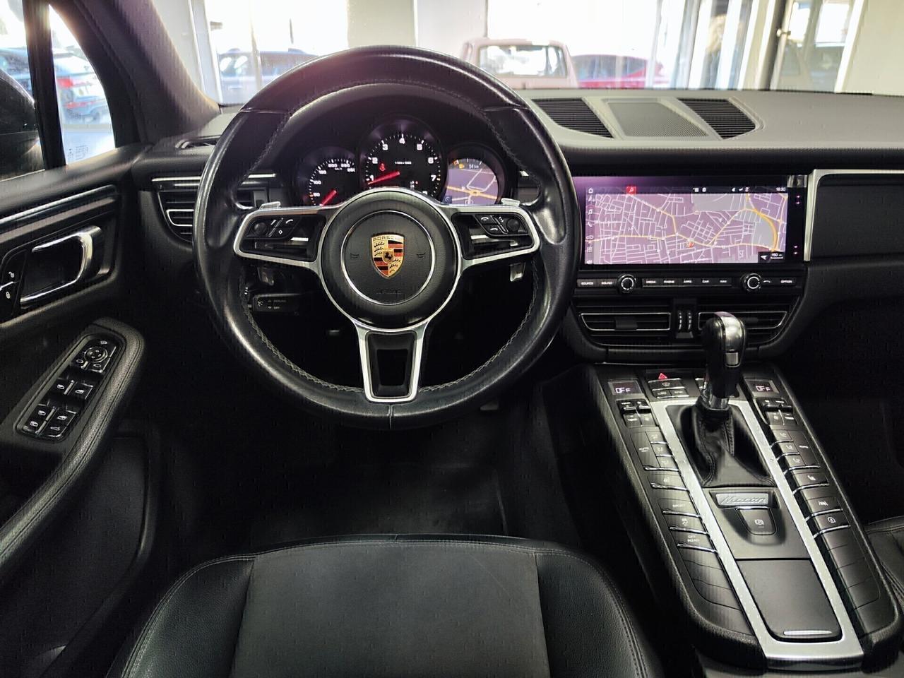 Porsche Macan 2.0 245cv Tetto Led