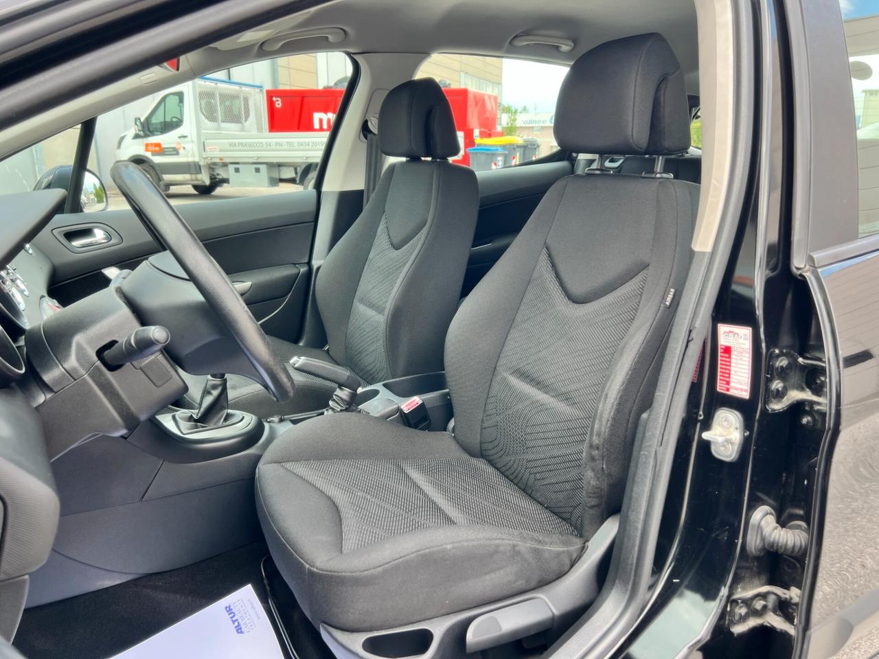 Peugeot 308 1.6 HDi 90CV FAP 5p. Premium