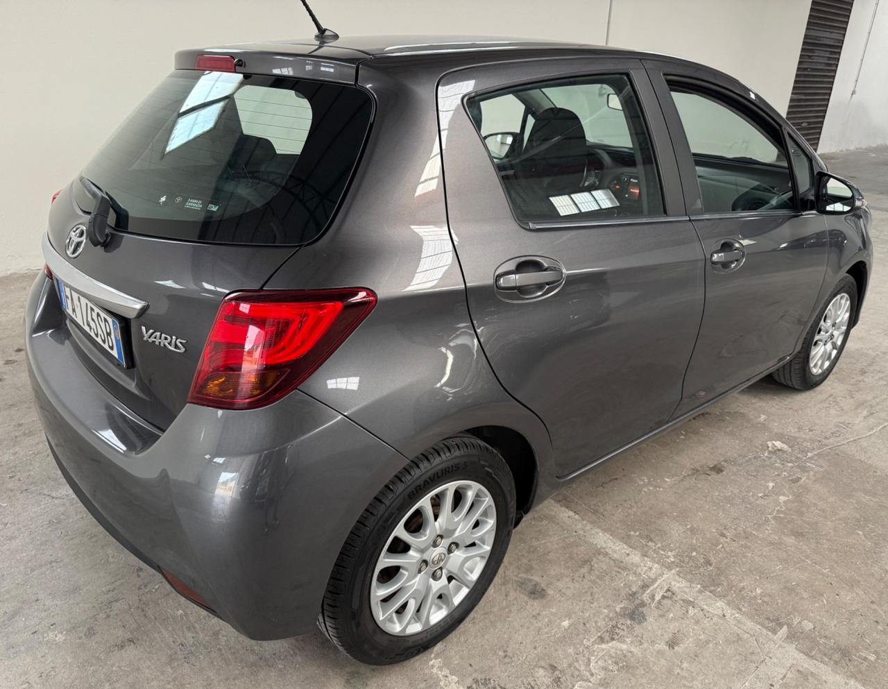 Toyota Yaris 1.3 5 porte Active - 2015