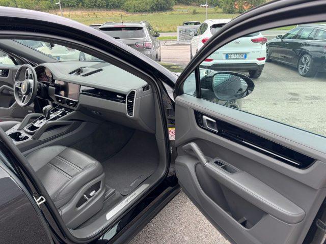 PORSCHE Cayenne Coupé 3.0 V6 E-Hybrid PASM PANO BOSE IVA ESPOSTA