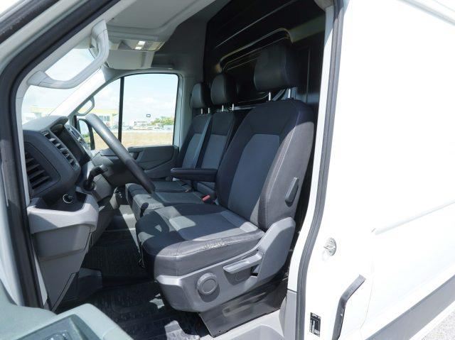 VOLKSWAGEN Crafter Crafter Furgone Logistic 30 L3H3 2.0 TDI