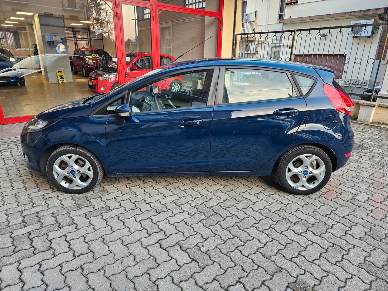 Ford Fiesta Ikon 1.4 5 porte Bz.- GPL