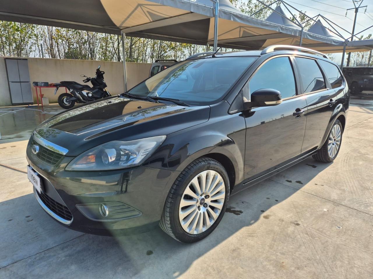 Ford Focus 2.0 (145CV) 5p. GPL TITANIUM