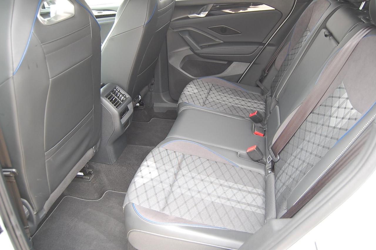 Volkswagen Tiguan 1.5 eTSI 150 CV ACT DSG R-Line