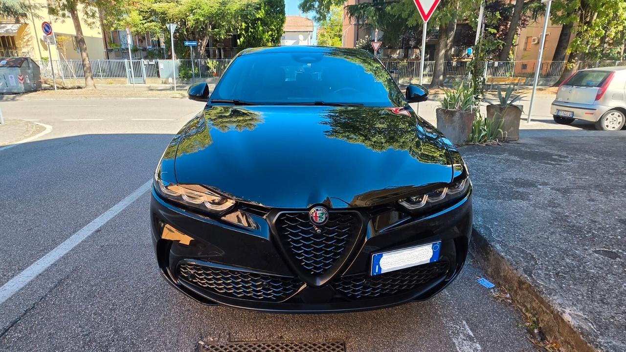 Alfa Romeo Tonale 1.3 280 CV PHEV AT6 Q4 Veloce