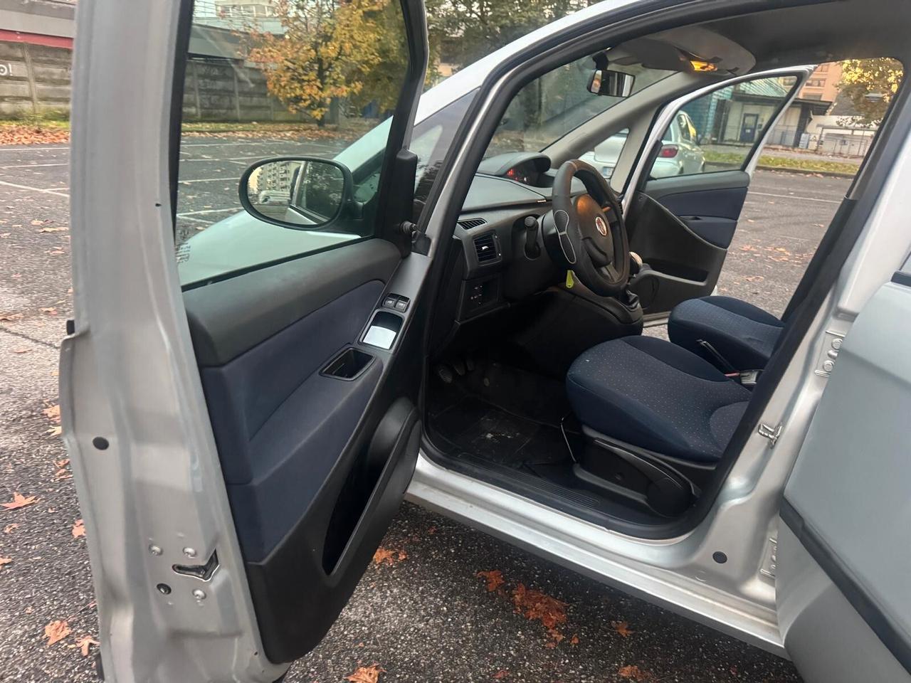 Fiat Idea 1.4 16V S&S Emotion