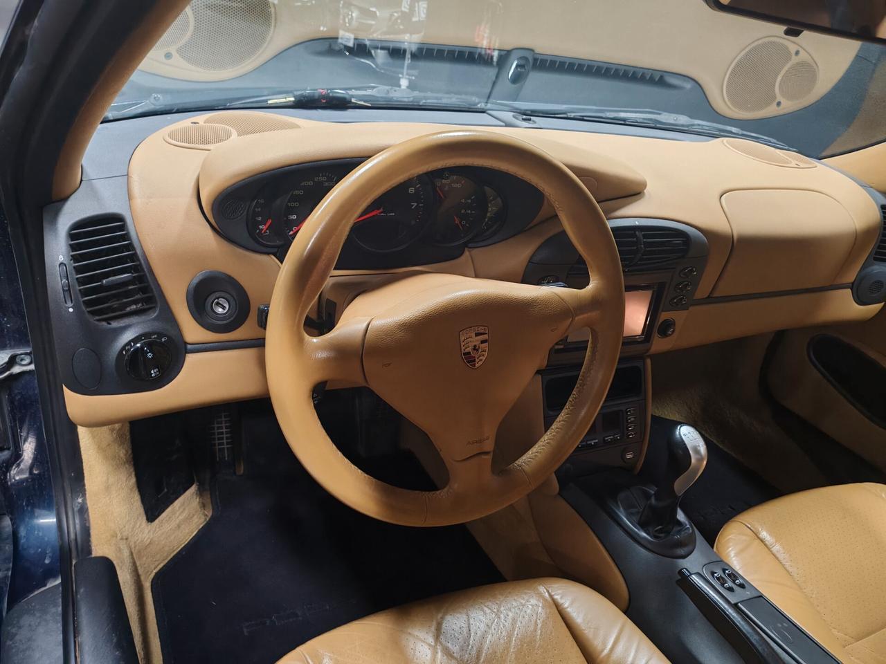 Porsche 996 Carrera 4 Coupé asi