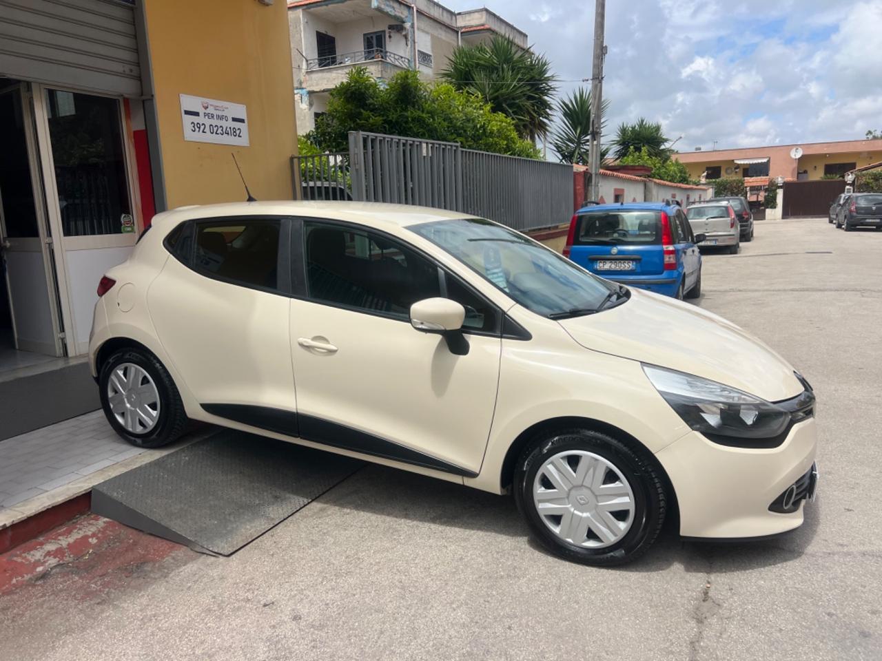 Renault Clio dCi 8V 75 CV Start&Stop 5 porte Energy Duel