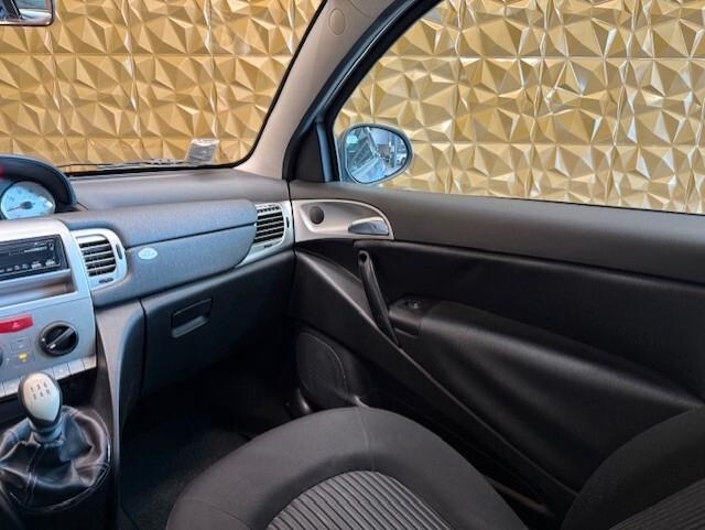 Lancia Ypsilon 1.2 Argento