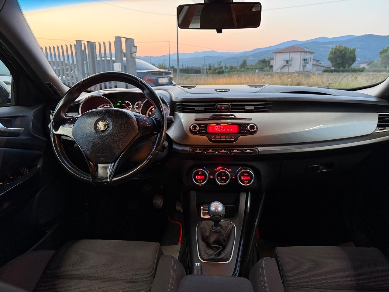Alfa Romeo Giulietta 1.4 Turbo 170cv MultiAir TCT Distinctive