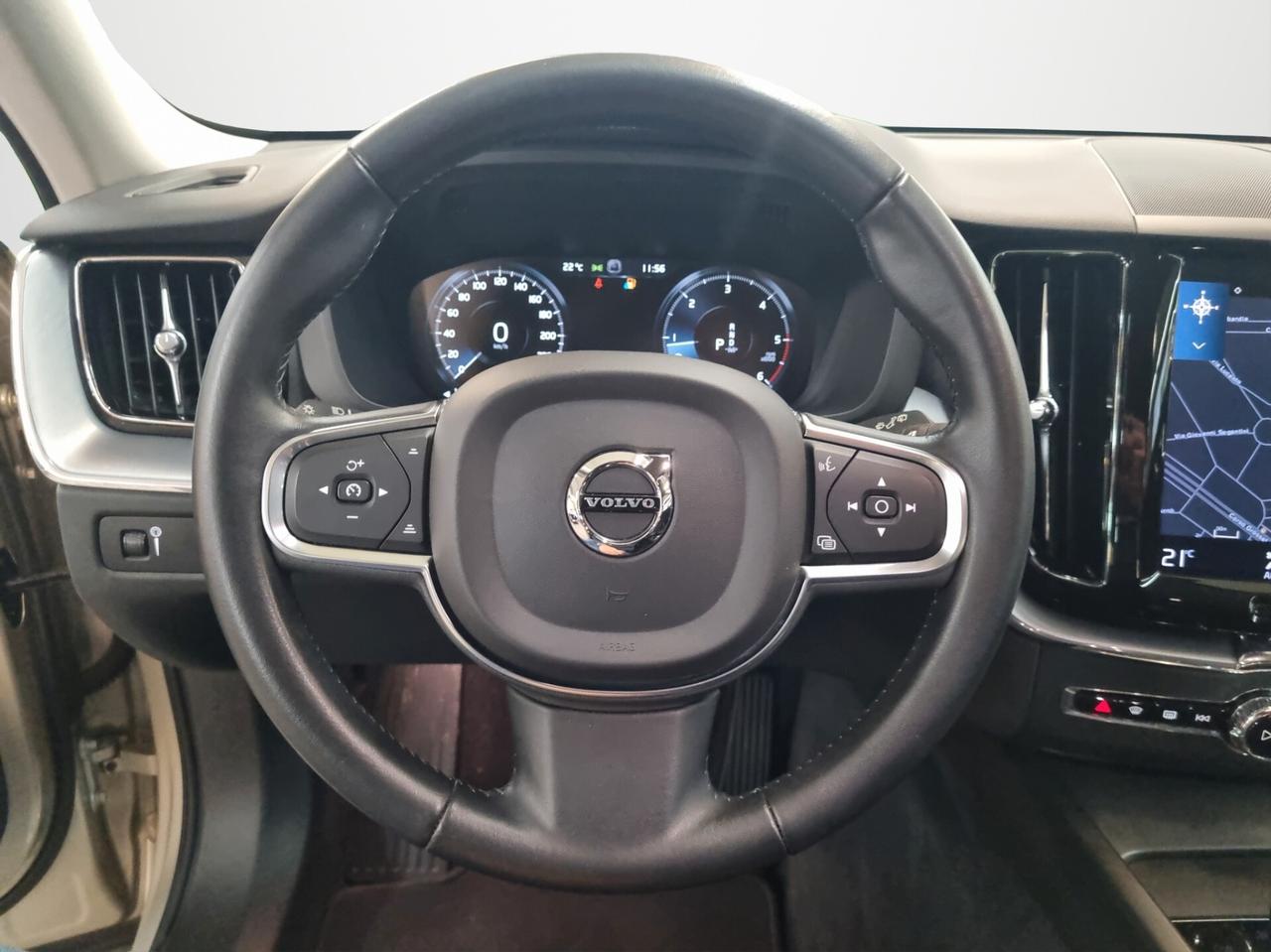 Volvo XC 60 XC60 B4 (d) AWD Geartronic Momentum Pro