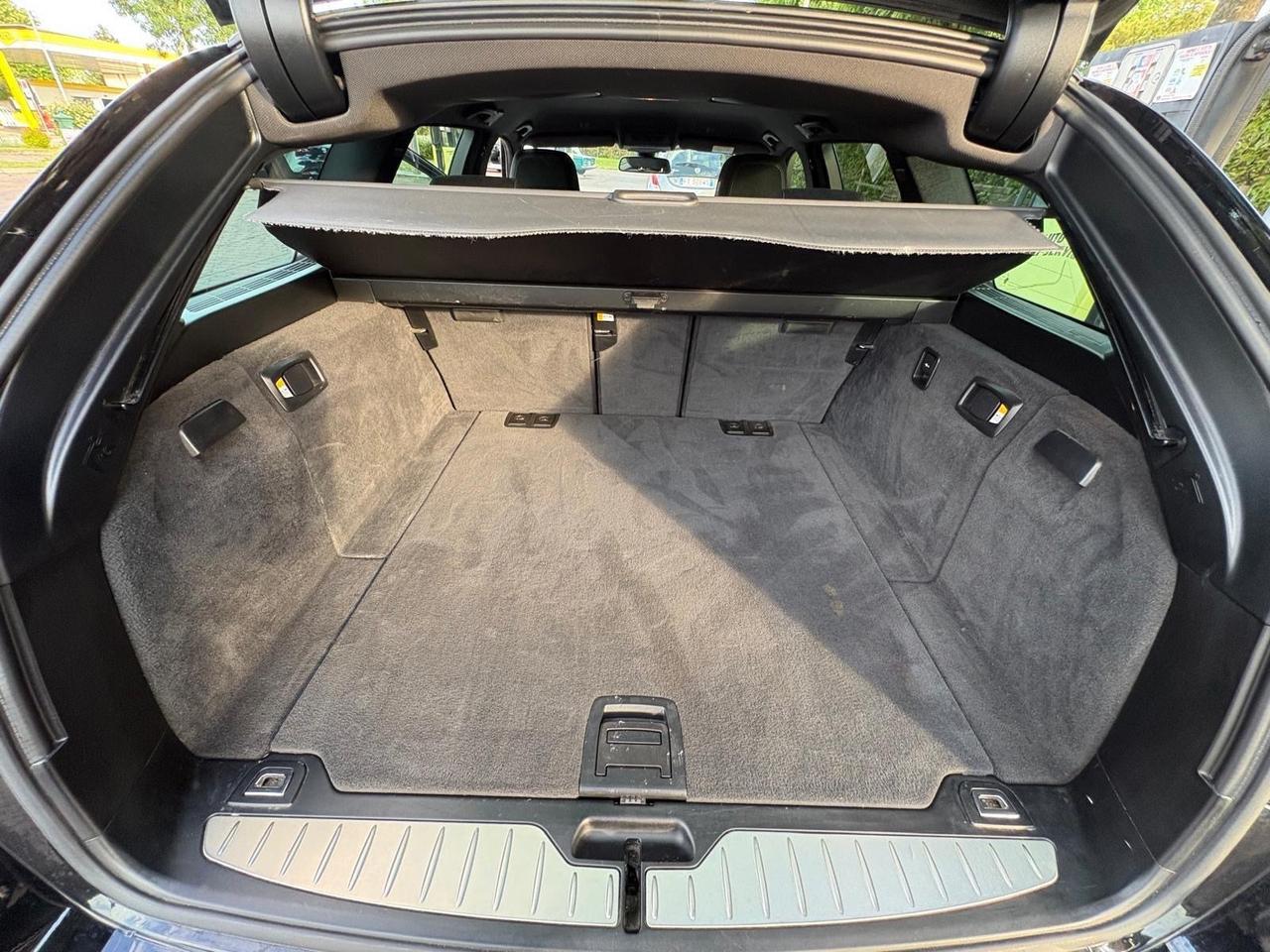 Bmw 525 525d Touring Luxury allestimento MSport