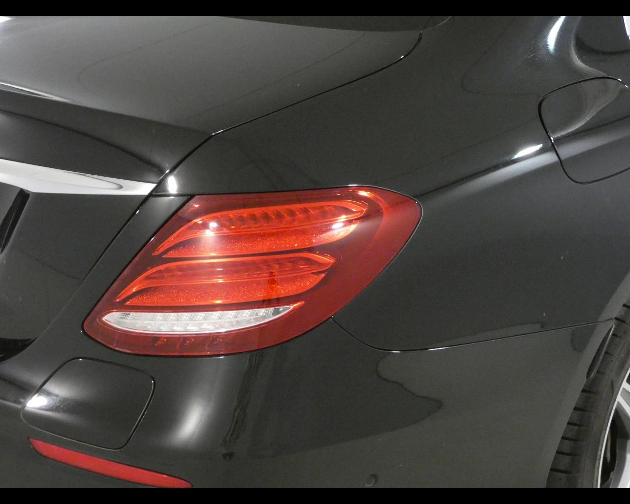 Mercedes-Benz Classe E (W/S213) - E 300 de Auto EQ-Power Premium