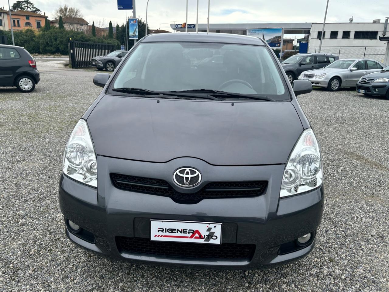 Toyota Corolla Verso 2.2 16V D-4D D-Cat