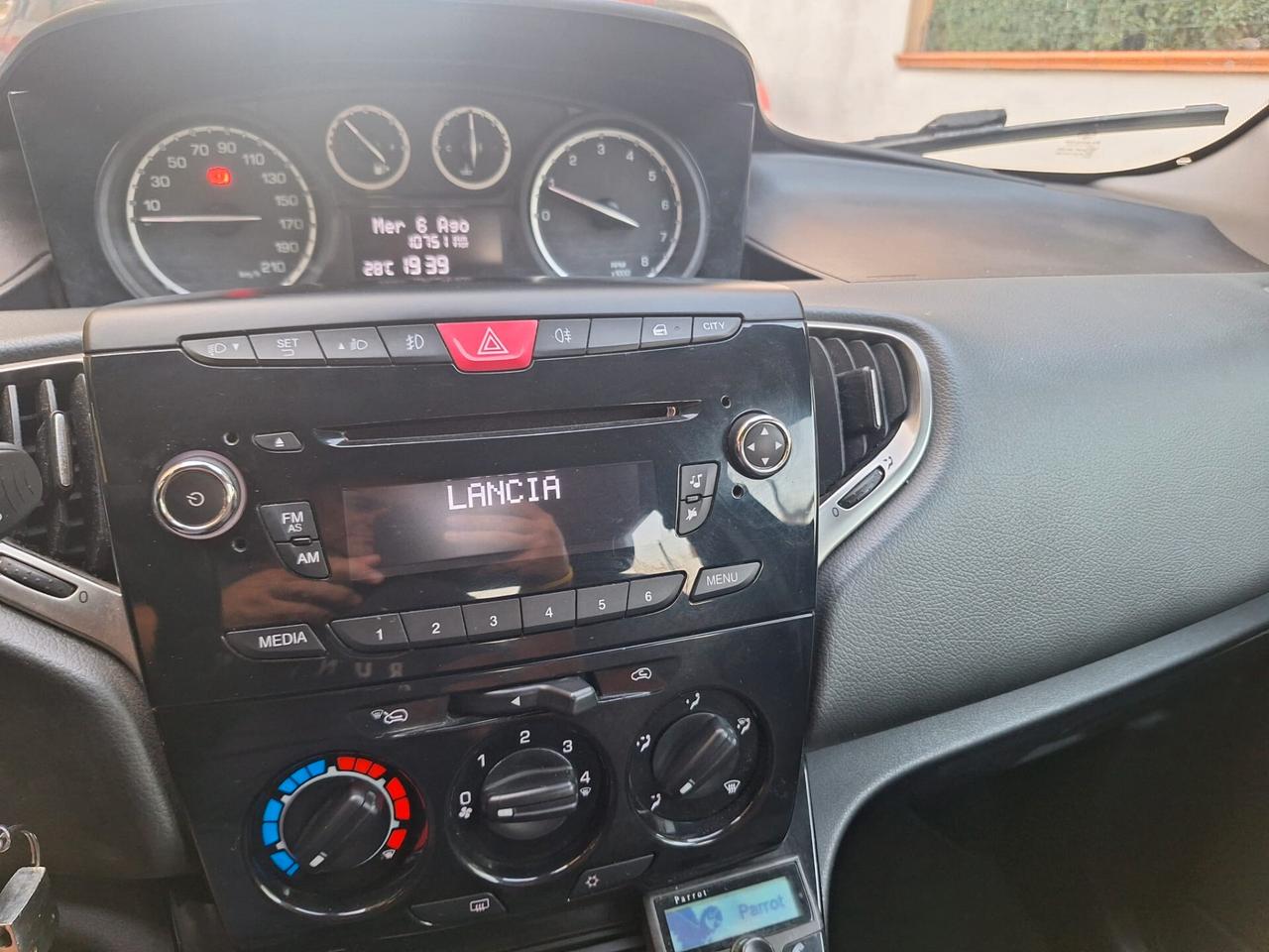 Lancia Ypsilon 1.2 69 CV 5 porte GPL Ecochic Gold