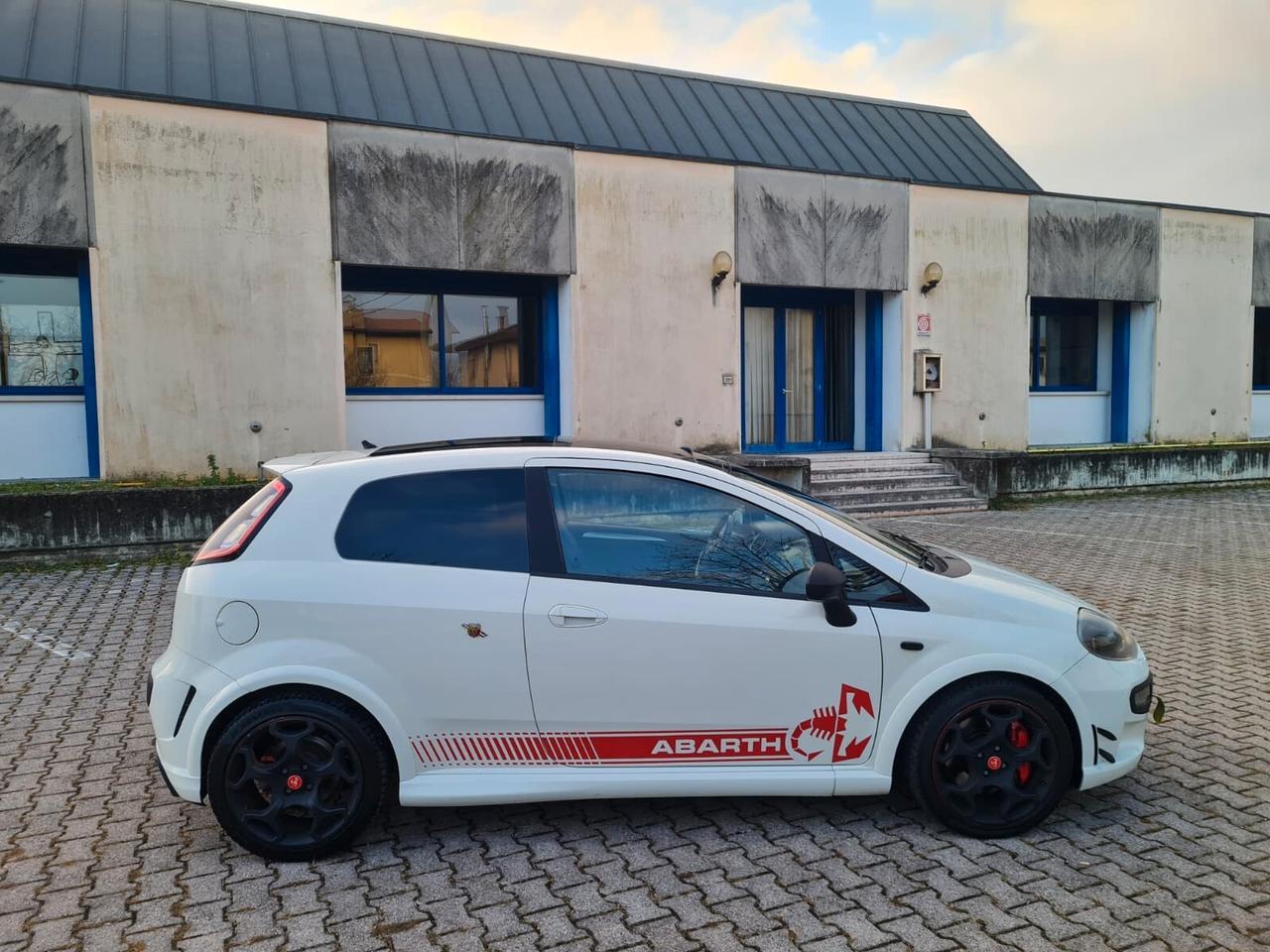 Abarth Punto EVO 1.4i 16V Turbo Multiair S&S
