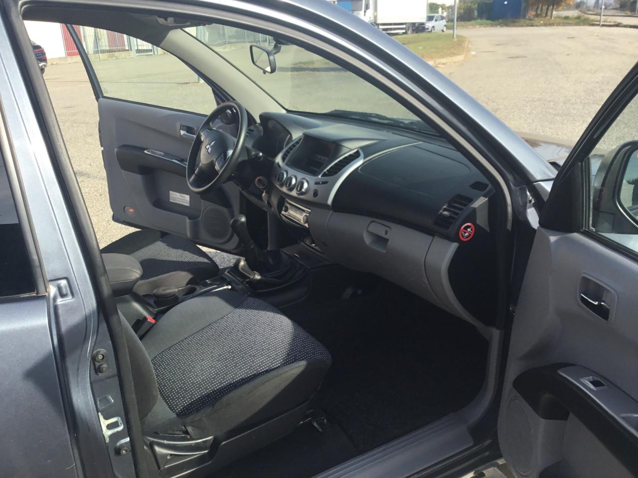 Mitsubishi L200 club cab cassone ribaltabile