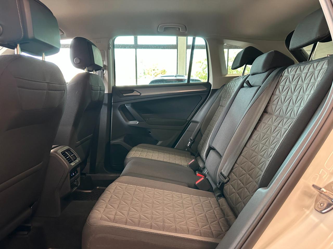 VOLKSWAGEN TIGUAN LIFE 2.0 TDI *NEOPATENTATI*CARPLAY*RADAR*